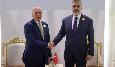 Hakan Fidan’dan Riyad’da diplomasi trafiği
