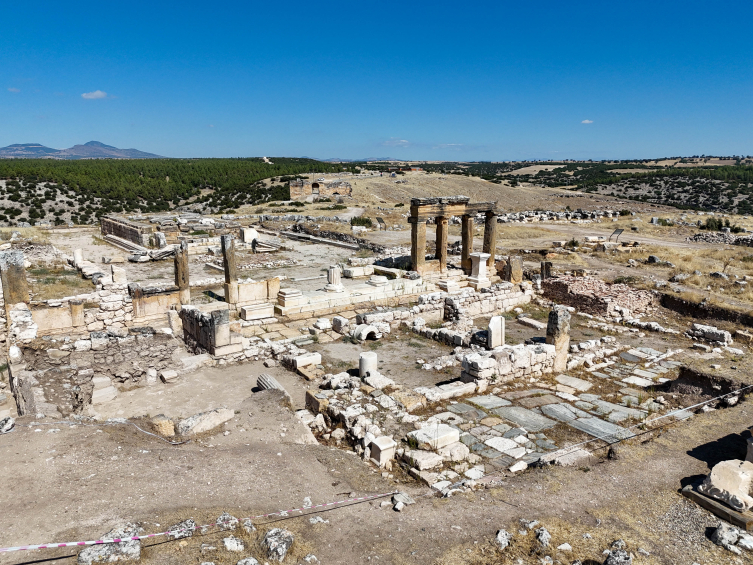 Blaundos'un 2 bin yıllık stadyumu gün yüzüne çıkarılıyor